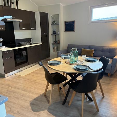 Loft, Studio And Love Rooms Bourg-Saint-Christophe Exterior foto