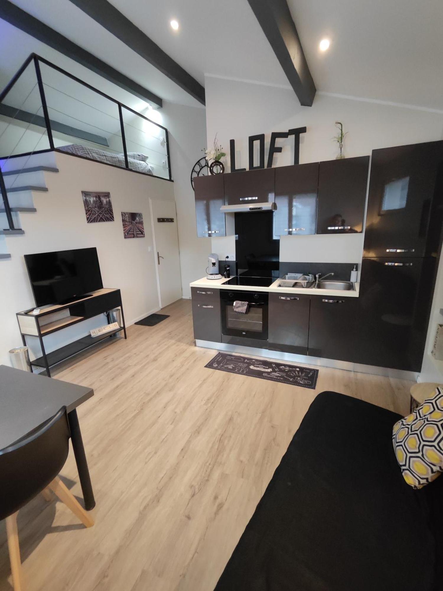 Loft, Studio And Love Rooms Bourg-Saint-Christophe Exterior foto