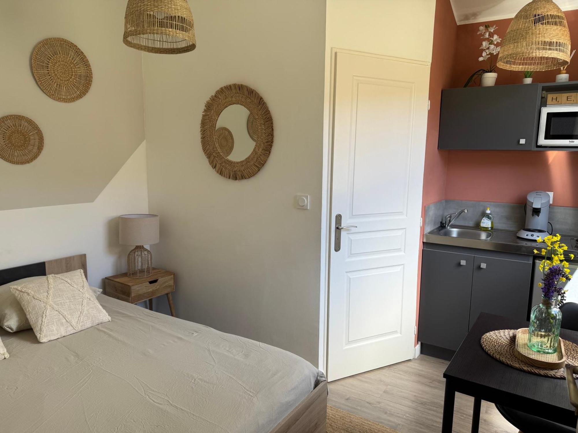 Loft, Studio And Love Rooms Bourg-Saint-Christophe Exterior foto